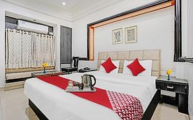 Hotel O Paradise Inn